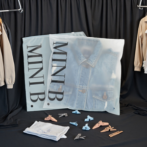 Vestiti per bambini sacchetti di plastica con cerniera e Slider smerigliato poli borsa con cerniera per abbigliamento biancheria intima trucco plastica borse con logo - Product Image 1