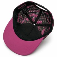 Casquette Performance 5 Panneaux Personnalisée avec Cordon, Perforations Laser, Camouflage Rose, Fermeture Snapback, Logo en Silicone, Marque Privée, Vente en Gros