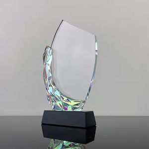 Trophée personnalisé en <span class=keywords><strong>verre</strong></span> de <span class=keywords><strong>cristal</strong></span> arc-en-ciel pour évaluation Souvenir - Product Image 6