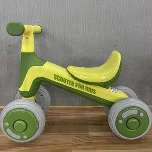 儿童平衡车 1-3 岁 塑料四轮滑板车 男女通用 儿童 - Product Image 1
