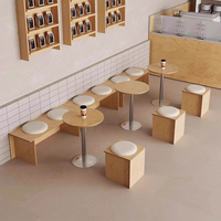 Ensemble de sièges en bois pour café moderne, table ronde en bois, tabourets cubes pour café, salon de thé