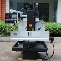 Fraiseuses verticales métalliques XK7140 XH7140 Fanuc CNC entièrement fermées haute précision automatiques robustes 3 axes