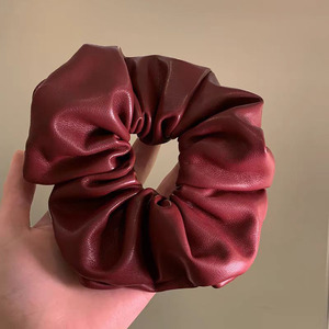 إكسسوارات شعر PU عتيقة وعصرية للفتيات تصميم رائع رائع على شكل دائرة شعر كبيرة مناسب أنيق متعدد الاستخدامات للحفلات وهدايا الأعياد - Product Image 5