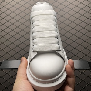 Sneakers de créateurs de haute qualité pour femmes, chaussures de marques célèbres, unisexe, MC, sneakers pour hommes, sneakers blanches personnalisées de luxe - Product Image 5