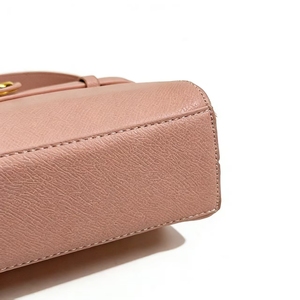 Bolso de Mano de Alta Gama con Hebilla Dorada 2026, Bolso de Hombro Cuadrado de PU para Viajes Diarios, Adecuado para Uso Diario Informal - Product Image 2