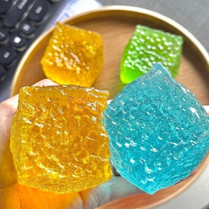 Caramelo de malta de hierba con textura de hielo, de venta caliente, para aliviar el estrés con rebote lento - Product Image 1