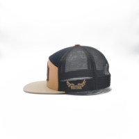 Nouvelle tendance personnalisée en cuir PU Patch 7 panneaux plat Bill noir maille dos sportif plaine camionneur chapeau