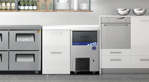 50kg/Day Water Cooled Square Commercial <b>Ice</b> <b>Maker</b> 220V Stainless Steel for Hot Environment Hotel High Output Durable - Product Image 3