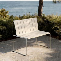 Fauteuil de salon extérieur surdimensionné minimaliste de 37 pouces, banc de patio moderne à cadre en traîneau pour petit espace, appartement, jardin