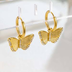1 Par de Pendientes de Aro de Mariposa con Circones Dorados para Mujer, Diseño 3D Texturizado con Circones, Modernos, Versátiles, para el Día a Día, Reuniones o Eventos Casuales - Product Image 1