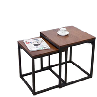 Table basse carrée moderne en grain de bois avec cadre en métal noir pour la maison, la cuisine, la chambre à coucher, l'heure du thé, les meubles de salon