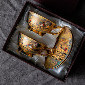 Taza de té y café de cerámica de China de hueso de estilo europeo con platillo, artículo doméstico de alto valor para el té de la tarde o agente de recuerdos - Product Image 1