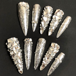 Nuevo encanto de lujo de alta calidad falso 3D diseño acrílico al por mayor ataúd corto largo hecho a mano prensa en las <span class=keywords><strong>uñas</strong></span> con caja de embalaje - Product Image 3