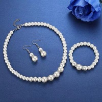 Ensemble de bijoux en perles d'imitation PFT, collier, boucles d'oreilles, bracelet, ensemble de trois pièces, accessoires cadeaux pour maman