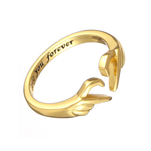 Anello di Fidanzamento a Due Mani con Cuore, Romantico Anello Aperto Versatile in Lega Placcata Oro per Coppie - Product Image 5