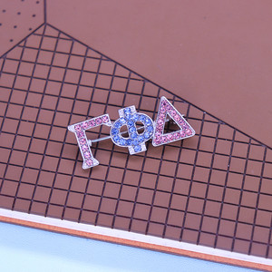 Personalizar joyería de hermandad 1943 bebé rosa y azul cristal mariposa letras griegas Gamma Phi Delta broche de moda - Product Image 3