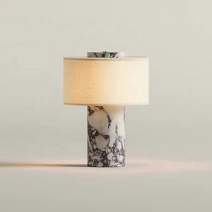 Lampada da Tavolo Moderna Ricaricabile in Marmo con Paralume in Tessuto, Decorativa Senza Fili per Soggiorno e Hotel - Product Image 1