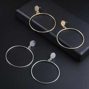 Accesorios creativos Punk, joyería geométrica, pendientes llamativos para <span class=keywords><strong>mujer</strong></span>, pendientes de gota redondos huecos grandes exagerados a la moda - Product Image 3