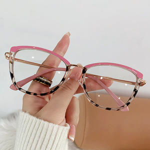 <span class=keywords><strong>Lunettes</strong></span> myopie photochromiques femmes hommes Anti rayons bleus métal grand cadre <span class=keywords><strong>lunettes</strong></span> à courte <span class=keywords><strong>vue</strong></span> décoloré myopie <span class=keywords><strong>lunettes</strong></span> - Product Image 4