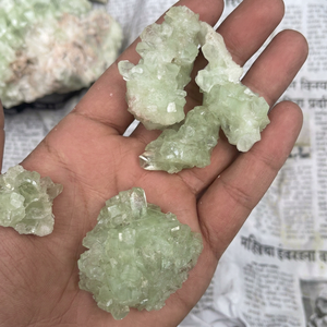 Vente en gros de grappes d'apophyllite naturelle, spécimen de cristal minéral pour la guérison Reiki - Product Image 3