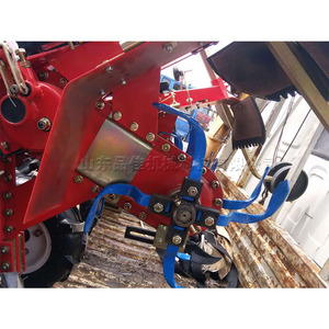 Machine à planter les oignons Machine à creuser et à cultiver multifonctionnelle <span class=keywords><strong>motoculteur</strong></span> diesel - Product Image 4