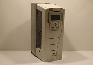ACH550-01-02A4-4 para PLC - Product Image 4