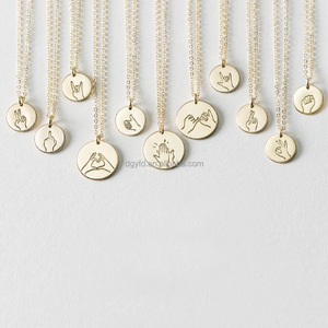 Collar <span class=keywords><strong>de</strong></span> Acero Inoxidable con Grabado <span class=keywords><strong>de</strong></span> <span class=keywords><strong>Amistad</strong></span> Personalizado, Colgante <span class=keywords><strong>de</strong></span> Disco Redondo <span class=keywords><strong>de</strong></span> Oro con Gestos <span class=keywords><strong>de</strong></span> Mano, Lenguaje <span class=keywords><strong>de</strong></span> Señas Personalizado, Joyería - Product Image 2