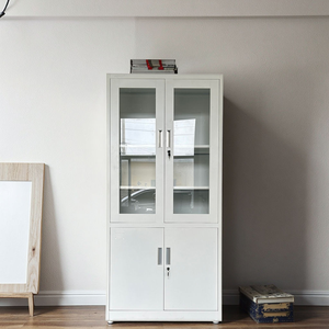 خزائن تخزين معدنية حديثة بأربعة أبواب متأرجحة خزانة عرض فولاذية بخمس طبقات مع زجاج للمكاتب والمدارس والمستشفيات متعددة الاستخدامات - Product Image 3