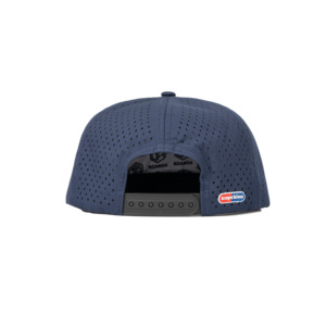 Casquette Snapback TCAP Chine Performance, style imperméable, avec trous découpés au laser, pour l'extérieur - Product Image 3