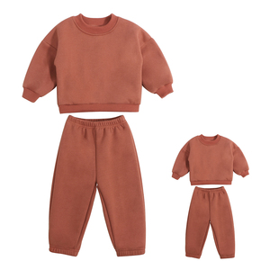 Nouveautés : Ensemble sweat-shirt et pantalon en molleton de coton mélangé personnalisé pour enfants, couleur unie, chaud, ensemble de vêtements pour <span class=keywords><strong>parents</strong></span> et enfants - Product Image 5