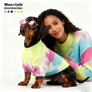 Designer de Luxo Gradiente Tie-Dye Gato Colete e Camisola Do Cão Floral Algodão <span class=keywords><strong>Pet</strong></span> Brasão para a Primavera 2-Leg <span class=keywords><strong>Pet</strong></span> Jumpers e Moletons - Product Image 1