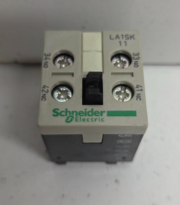 PLC Nuevo Sin Caja 10A 690V 1NO/1NC Contacto Auxiliar LA1SK11 Producto con Garantía - Product Image 1