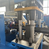 Machine de formage de gouttières semi-circulaires en acier métallique robuste à usage industriel, pour la fabrication de gouttières demi-rondes
