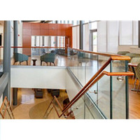 Rampe d'escalier en verre à montage latéral avec balustrade en verre à canal en U intégré