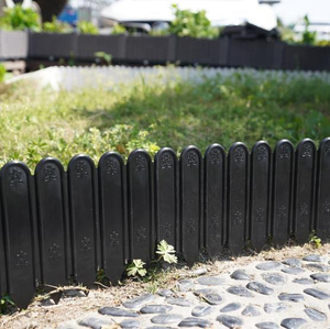 Decorative Heat Treated White <b>Plastic</b> Garden Fence Panels Durable Garden Border <b>Edging</b> Waterproof Rot Proof Easy Interlocking - Product Image 4