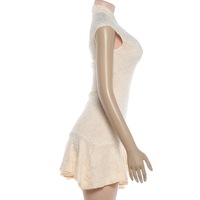 Nouvelle robe de soirée élégante pour femme, sans manches, à col mandarin ajouré, avec boutons grenouille, coupe ajustée et ourlet à volants