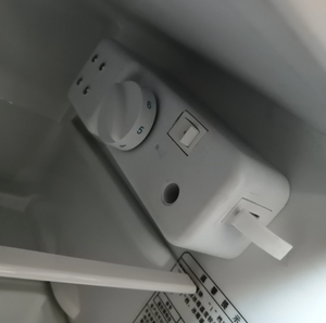 Réfrigérateur-congélateur double porte écoénergétique pour usage domestique, hôtelier et automobile, avec congélateur supérieur et inférieur, Électrique, Neuf - Product Image 3