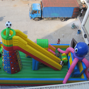 Structure gonflable PVC Thème Pieuvre : Aire de Jeu et de Glisse pour Usage Commercial Extérieur - Product Image 1