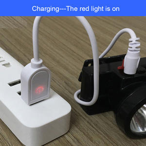 Precio de fábrica 3,7 V 18650 cargador de batería cables de carga linterna nail art lámpara cargador 5V a 4,2 V 1A cable de carga del coche - Product Image 3