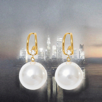 Boucles d'oreilles pendantes vintage géométriques à double couche en acier inoxydable creux avec perles simulées et zircone pour femme - Cadeau