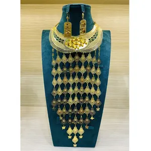 Thời trang Arabic Dubai Bridal Copper Brass đồ trang sức mạ vàng Vòng cổ và bông tai Bộ đồ trang sức cho phụ nữ đám cưới
