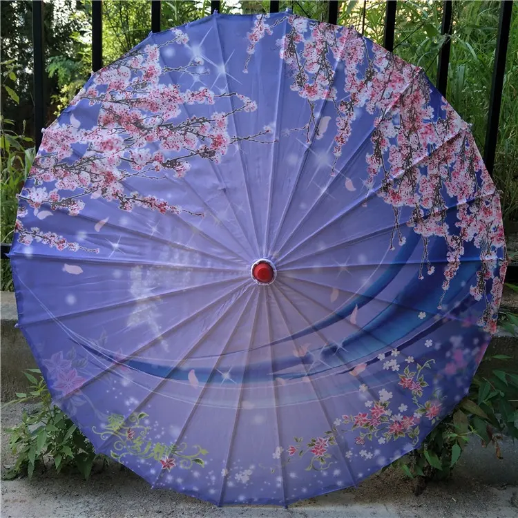 في المخزون 60 الألوان بالجملة رخيصة الزفاف المظلات الصينية الحرفية النسيج مظلة ورقة مظلة واقية من الشمس