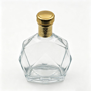 Bouteille élégante de brandy <span class=keywords><strong>VSOP</strong></span> en verre de 700 ml avec bouchon doré, bouchon en polymère pour l'emballage du <span class=keywords><strong>cognac</strong></span> - Product Image 4