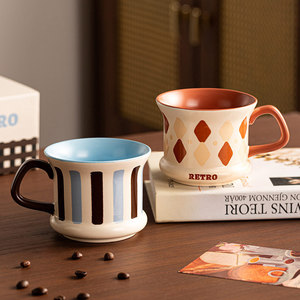 แก้วกาแฟลายทางสไตล์เรโทร ปากกว้าง สำหรับคาปูชิโน แก้วเซรามิกสวยงาม - Product Image 2