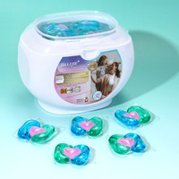 Lessives en dosettes parfumées longue durée, éliminent efficacement les taches, adoucissent les tissus, concentrées, coffret cadeau