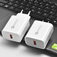 Eu Uk Uk Au Plug Ac Dc Wall 5v 0.5a 1a 2a 2.5a 3a 15w Adaptateur de chargeur USB pour humidificateur