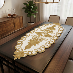Camino de Mesa Clásico Bordado con Flores y Ribete Dorado para Decoración del Hogar - Product Image 1