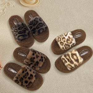 Chaussons et Chaussures de Marche Originales pour Femmes, Mode Hiver, de Haute Qualité, Lumineuses à Plateforme Épaisse et Fond Souple, Massantes pour le Printemps - Product Image 2