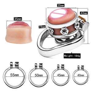 Nuevo Candado de Castidad FRRK con Simulación de Vagina de Silicona y Orificio de Urinación Desmontable para Hombres - Product Image 2