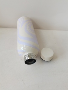 Botella de Agua Aislada de 500 ml con Diseño de Mármol, a Prueba de Fugas, de Doble Pared, de Acero Inoxidable, con Aislamiento al Vacío, Mantiene la Temperatura de 6 a 12 Horas - Product Image 6